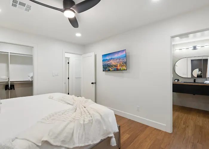 New 5 Min To Old Town, Pool & Spa, 2 King Scottsdale