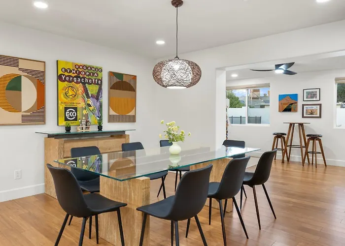 Holiday home New 5 Min To Old Town, Pool & Spa, 2 King Scottsdale