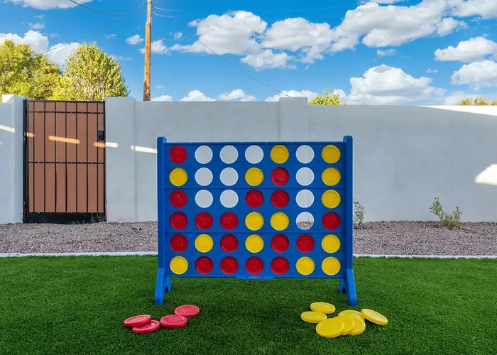 Holiday home New 5 Min To Old Town, Pool & Spa, 2 King Scottsdale